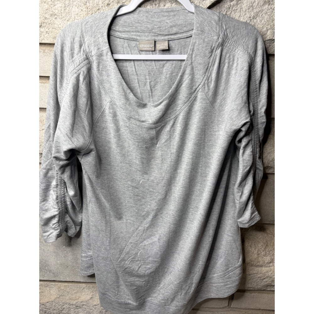 Chicos Zenergy‎ Heather Gray Ruched 3/4 Sleeve Scoop Neck Top Size 2 L Large